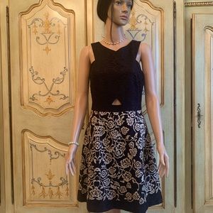 Gianni Bini size 6 dress with cutout by waist